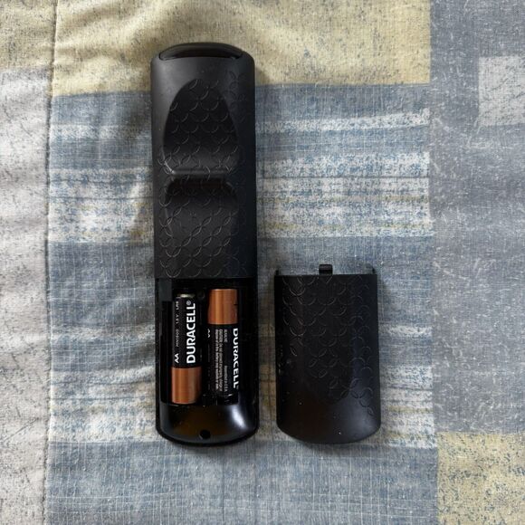 Spectrum Audio Control Black Cable Universal Remote Control *Batteries Included* - Picture 3 of 3